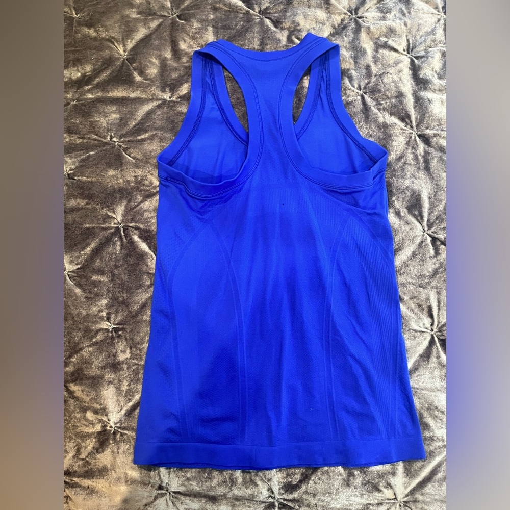 Athleta top - Picture 3 of 3